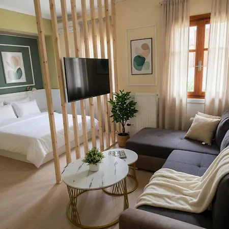 Le Petit Hoteler - Boutique - Old